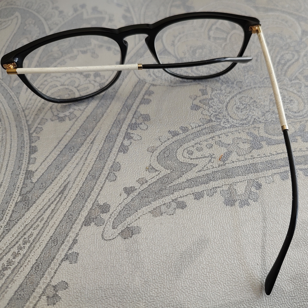 Burberry Black And White Rectangular Glasses - image 6